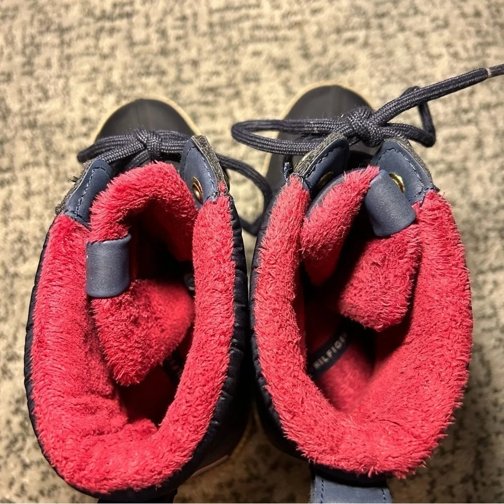 Tommy Hilfiger Mica Brogue Navy Blue & Red Ankle Lace Up Winter Boots Size 6